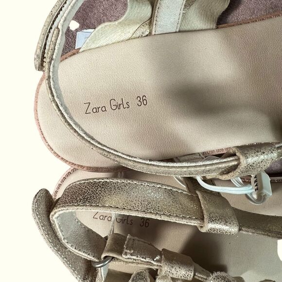 Zara Girls Foiled Gold Ruffle Open Toe Sandals - Picture 7 of 9